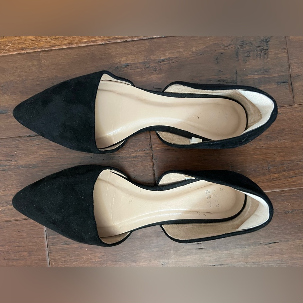 Women’s flats